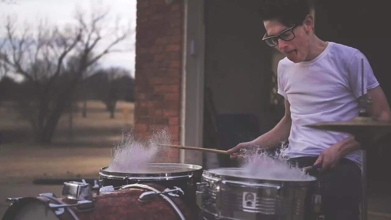 Live Drums vs. Sampled Drums: When to Use Which