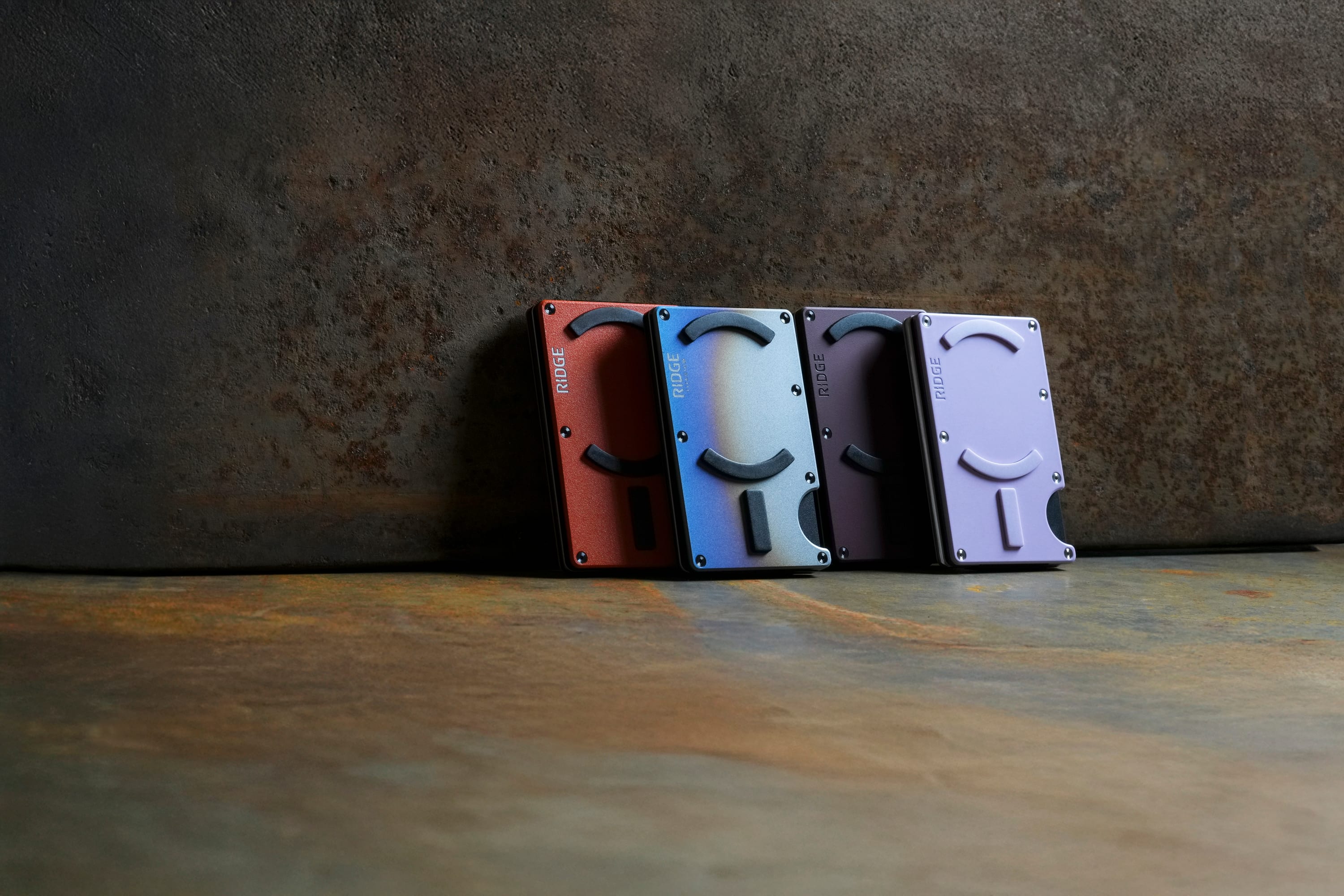 Carbon Fiber vs Titanium Wallets vs Aluminum vs leather Wallets: A Comparison Guide