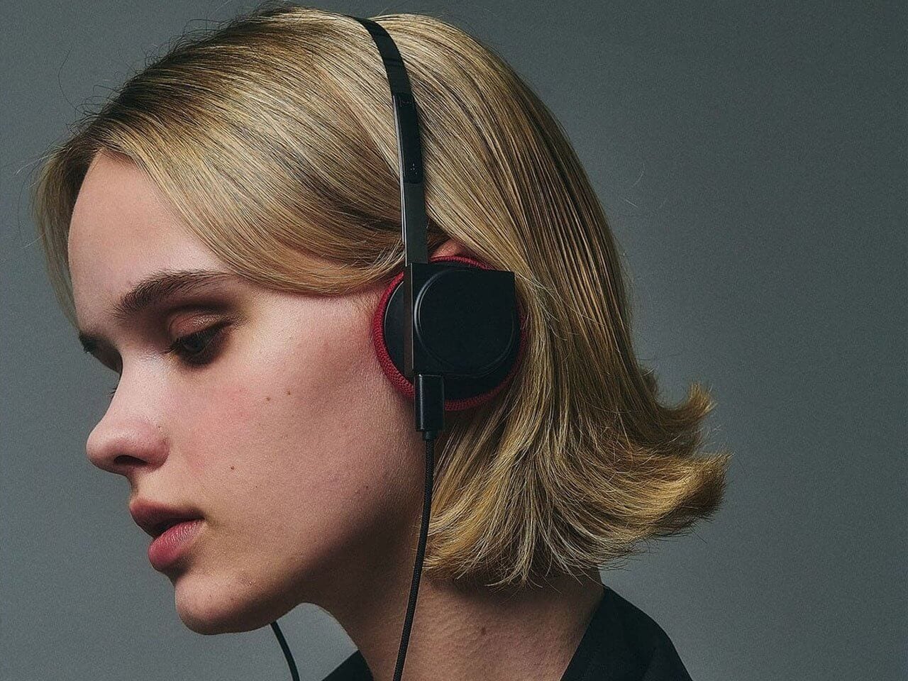 Km5 Lightwear Headphones Close-Up