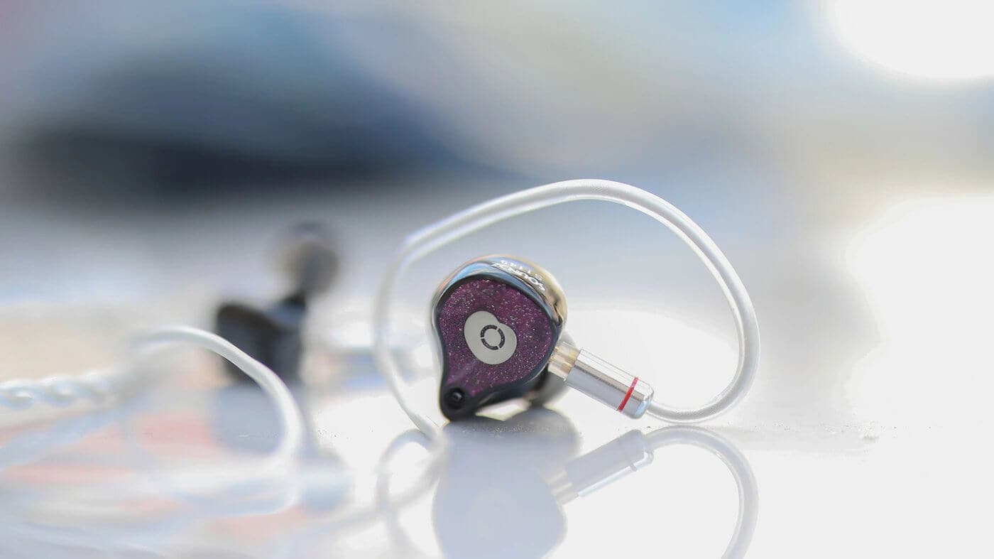 Experience detailed and dynamic sound with Soundz Flame.