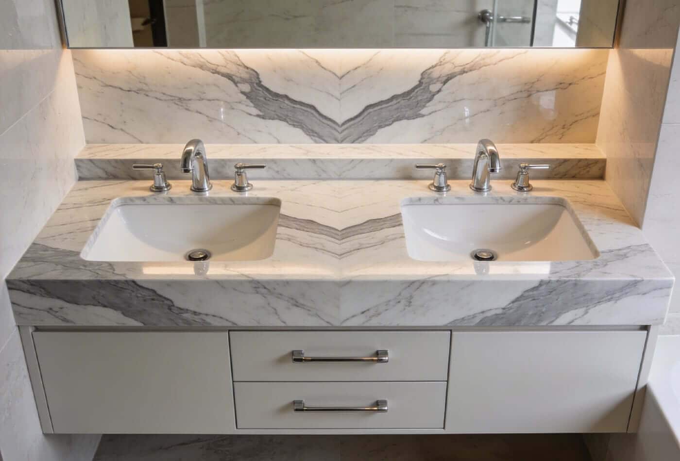 Why Are Marble Bathroom Vanity Units Popular?