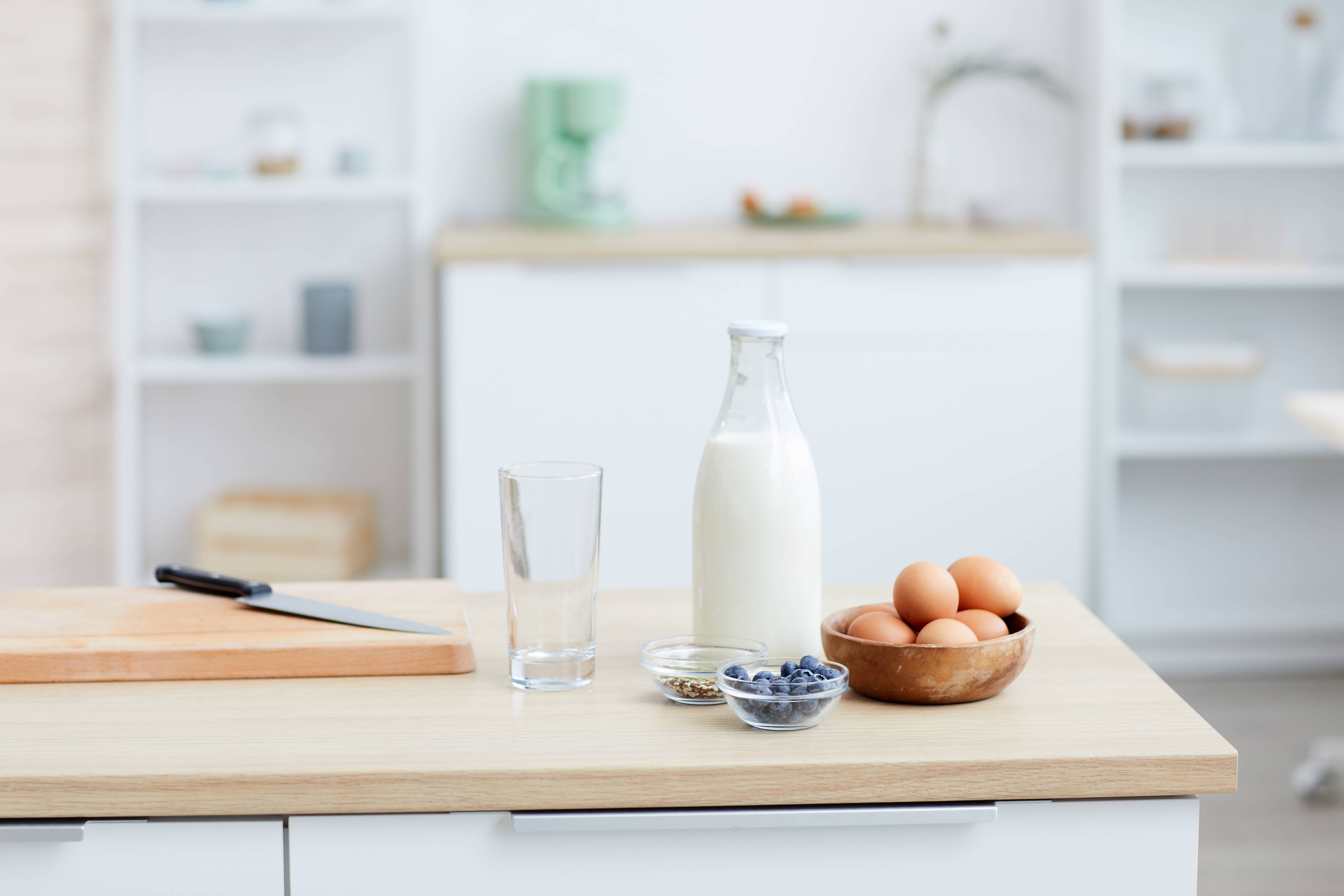 How long does camel milk last in the refrigerator