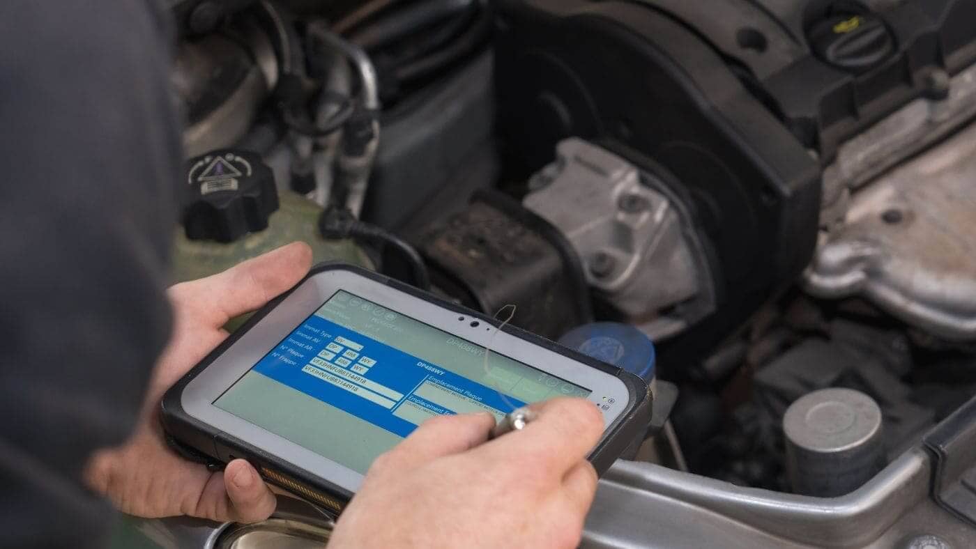 Contrôle Technique : comment préparer votre voiture pour éviter un refus