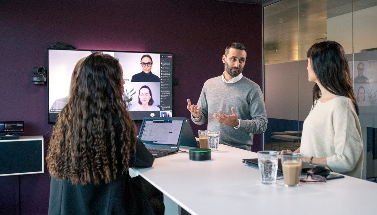 IT Tools for Managing a Hybrid Workforce