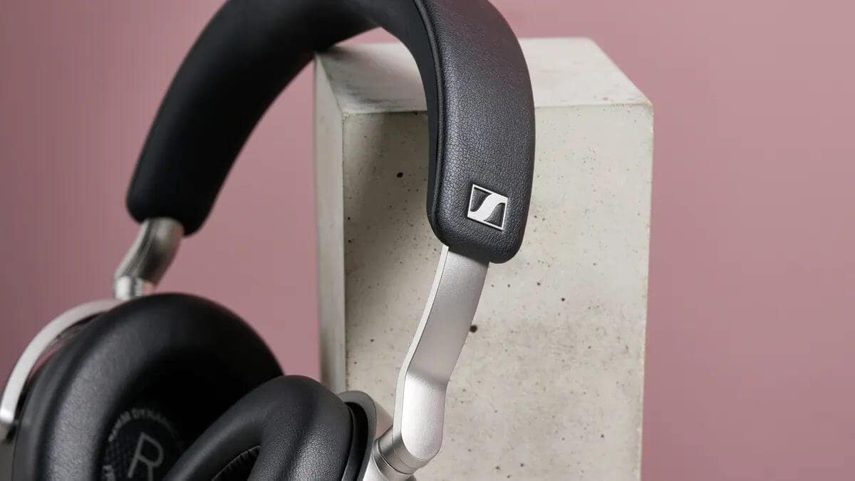 Stylish image of Sennheiser HDB 630 headphones