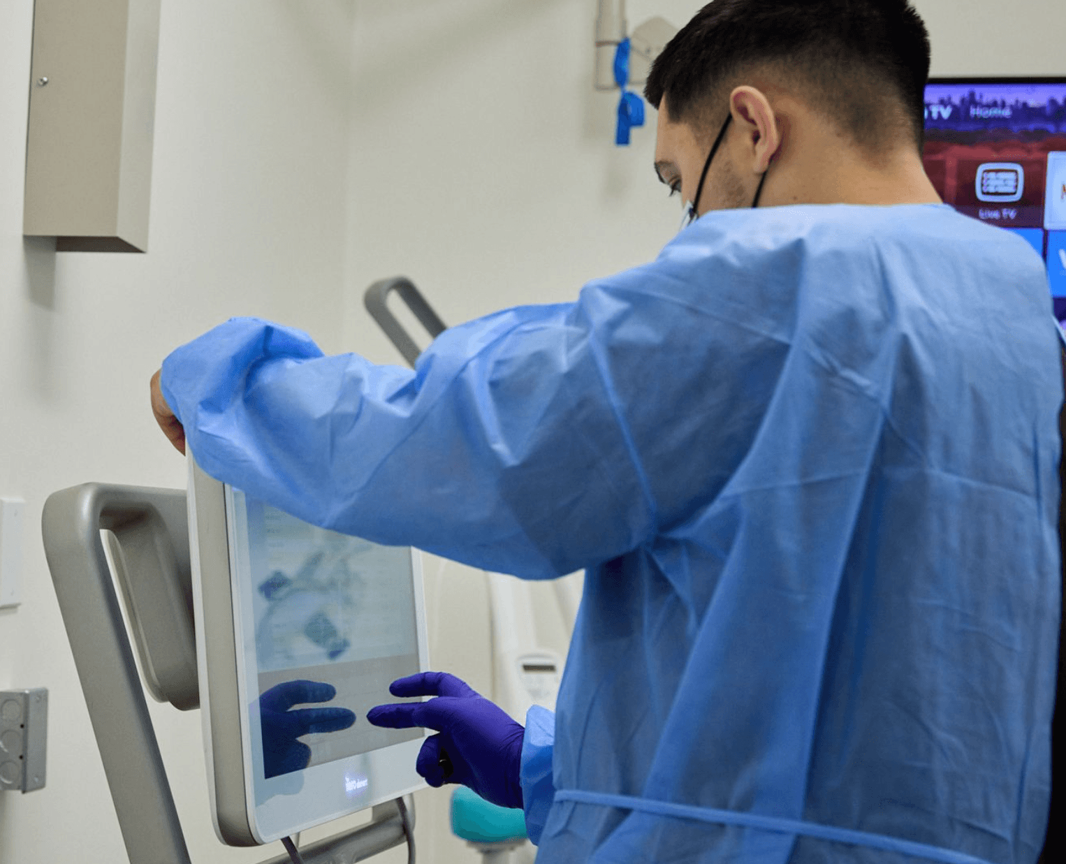 Are Metal Braces Better Than Invisalign®? What Works Best