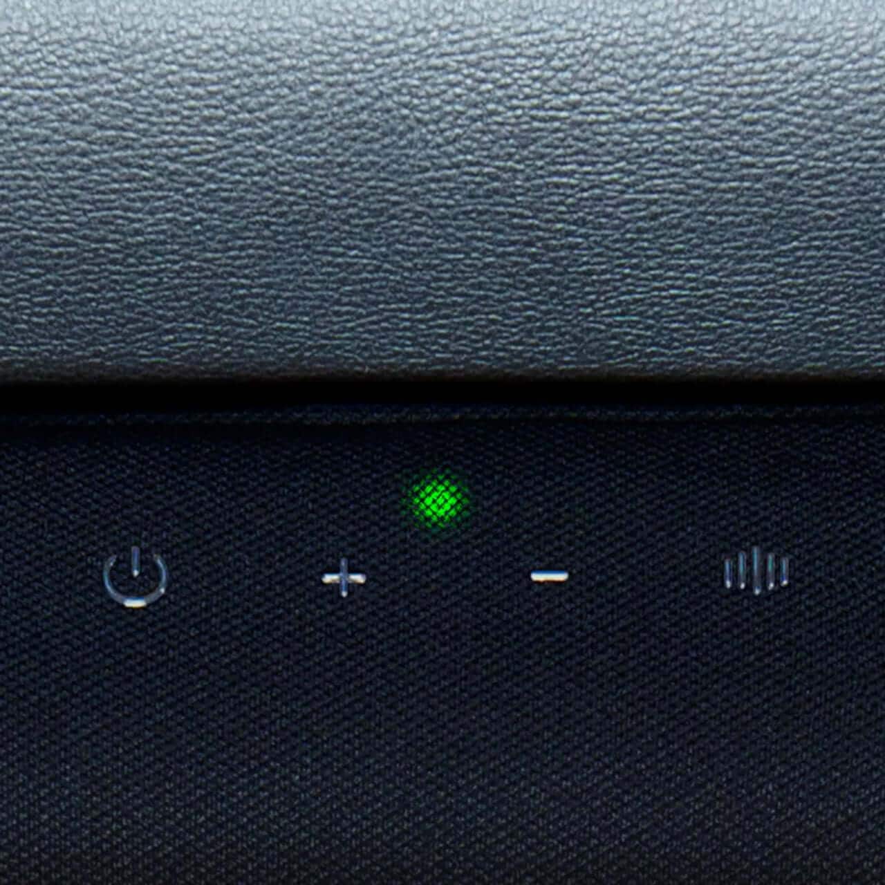 Detail of the Razer Clio X cushion and speaker housing