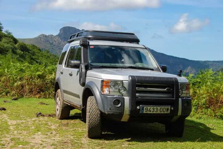Land Rover LR3: A Capable Off-Roader with Luxurious Touches