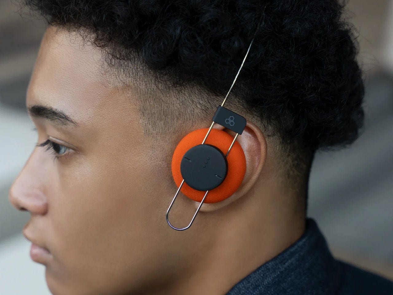 Final Porta Headphones Reimagine the Headband at Just 40 Grams