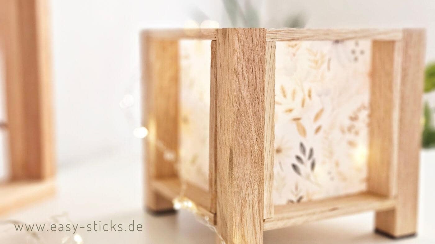 Dekolicht aus Bastelklötzchen mit Transparentpapier Fenstern