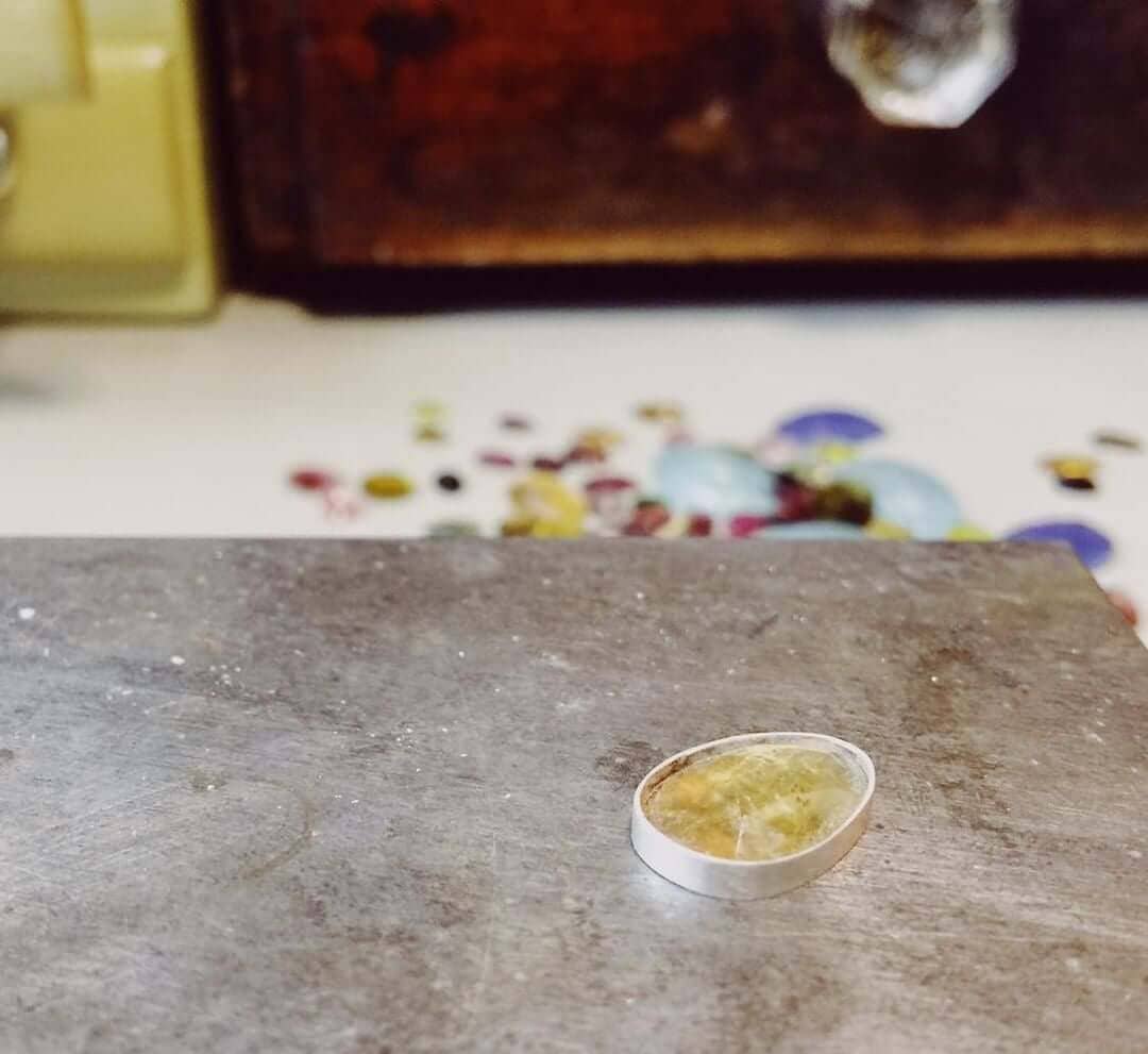 HOW TO CREATE THE RIGHT SIZE BEZEL FOR YOUR STONE