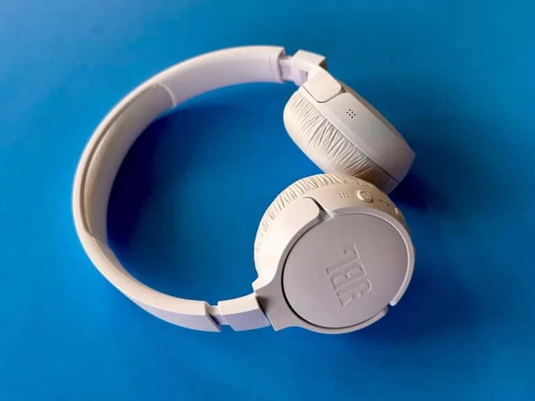 JBL Tune 670NC