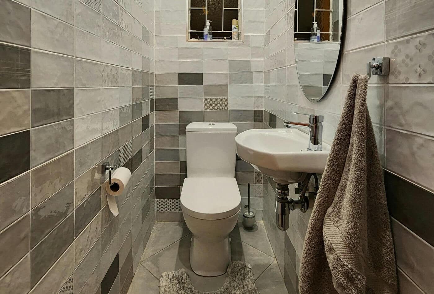 bathroom tile ideas for small bathrooms