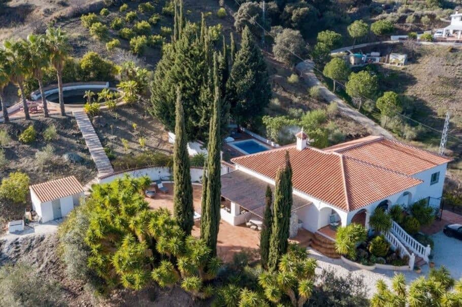 Should I List My Property With More Than One Estate Agent?