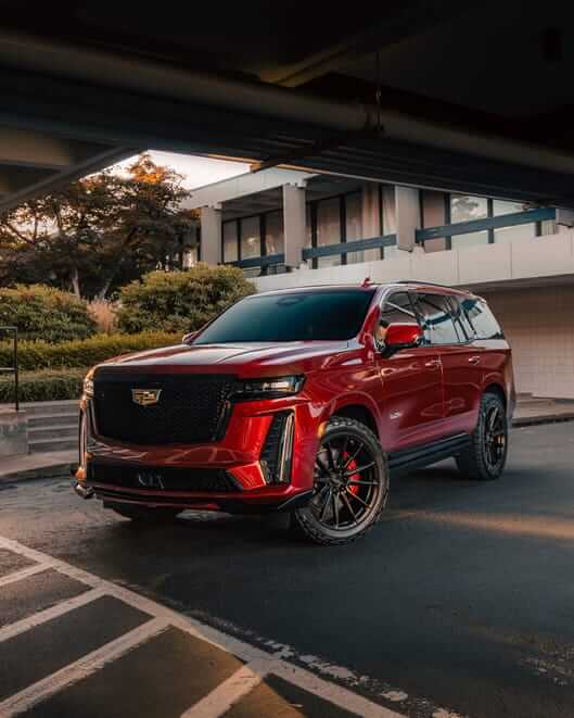 Luxury Truck Tussle: Lincoln Navigator vs. Cadillac Escalade