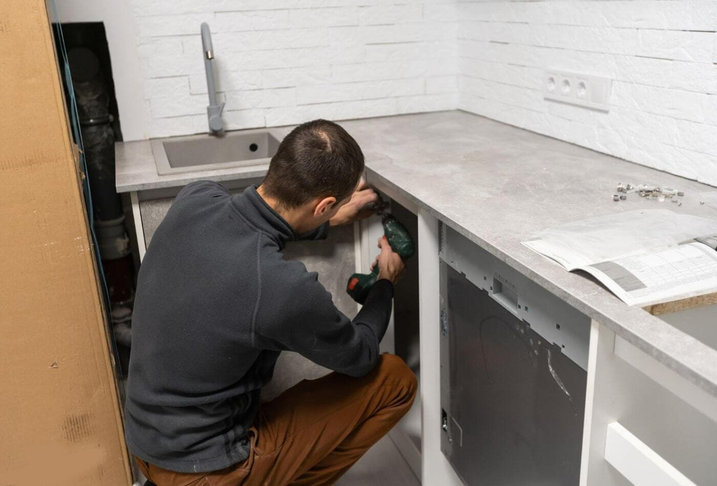 Step by Step Guide to Kitchen Worktops Installation