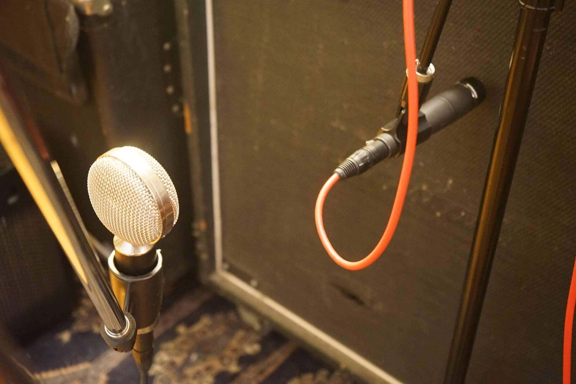 Multi-mic'ed guitar cabinet