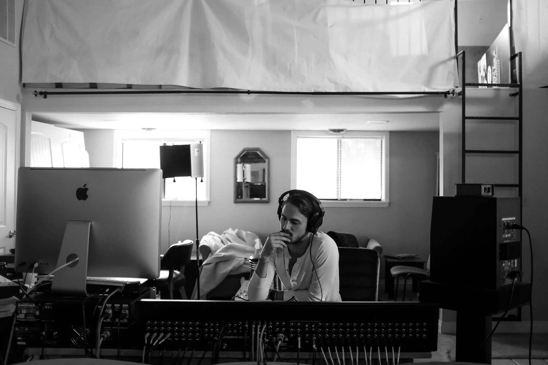 Types of Studio Monitors and Which to Choose for Home Studios
