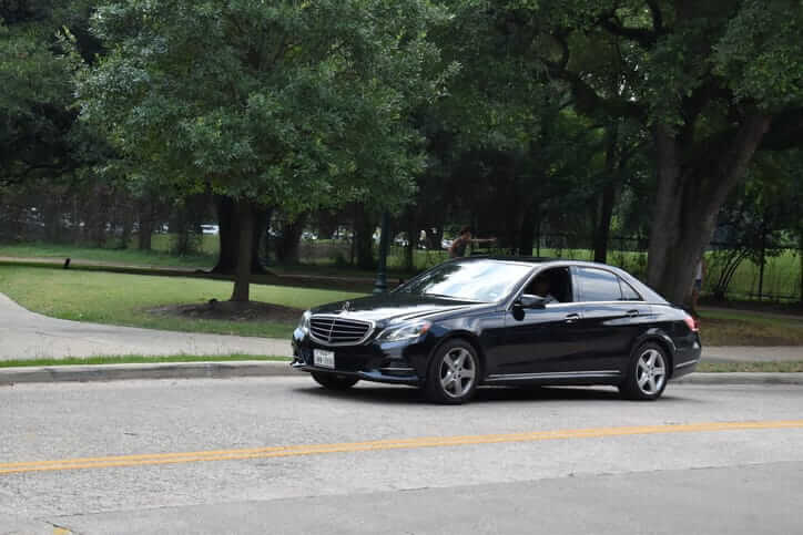 From Analog Comfort to Digital Opulence: The Evolution of Technology in the Mercedes-Benz S-Class (2000s vs. 2023)