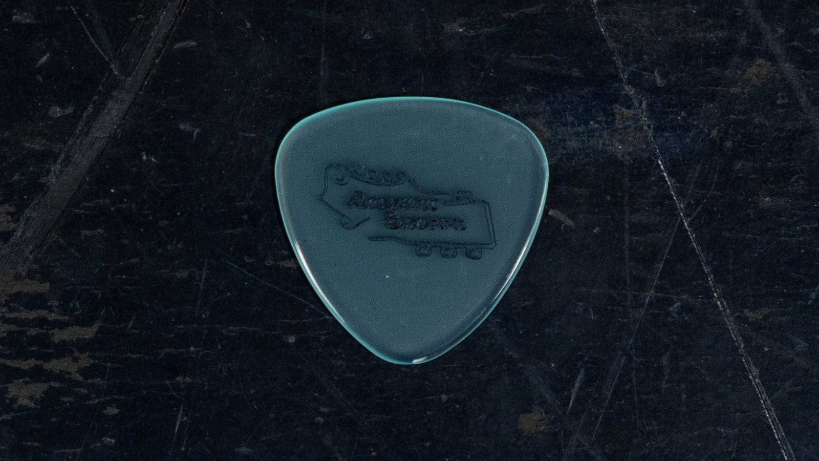 BlueChip vs ToneSlabs: Two Boutique Flatpicks, Played Blind