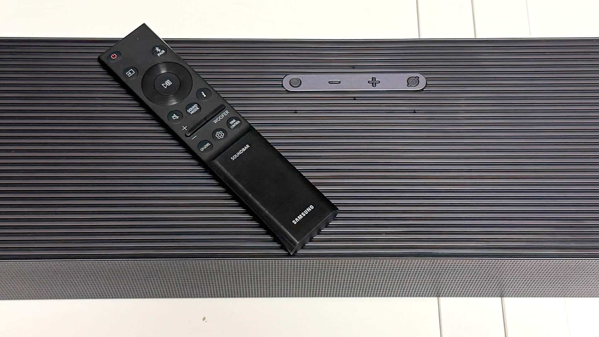 Bring the cinema home effortlessly with the HW-Q990H.