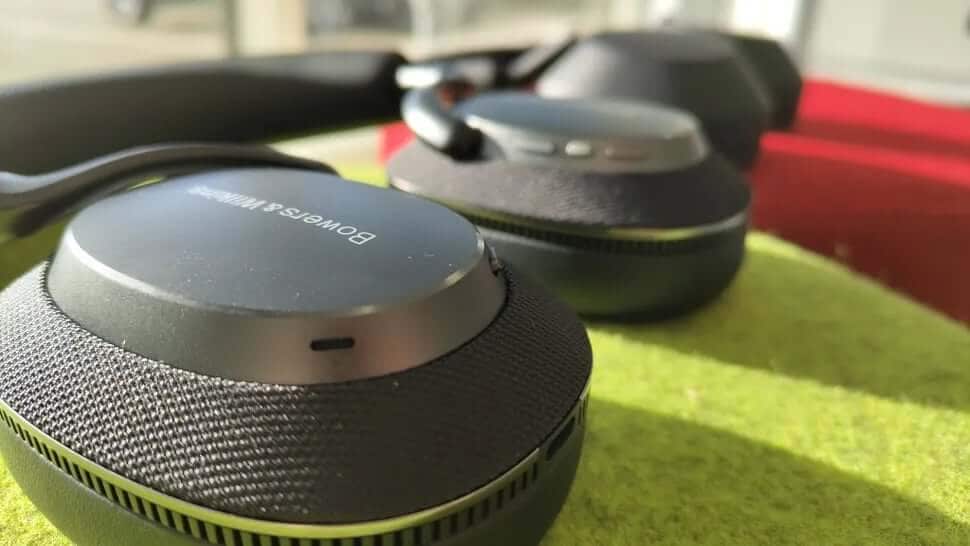 Sony WH-1000XM5 vs Bowers & Wilkins Px7 S3 Premium Headphone Battle