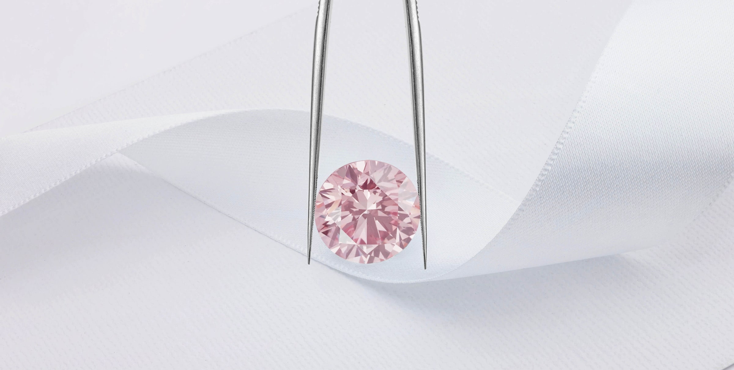 What Are Argyle Diamonds? All You Need To Know
