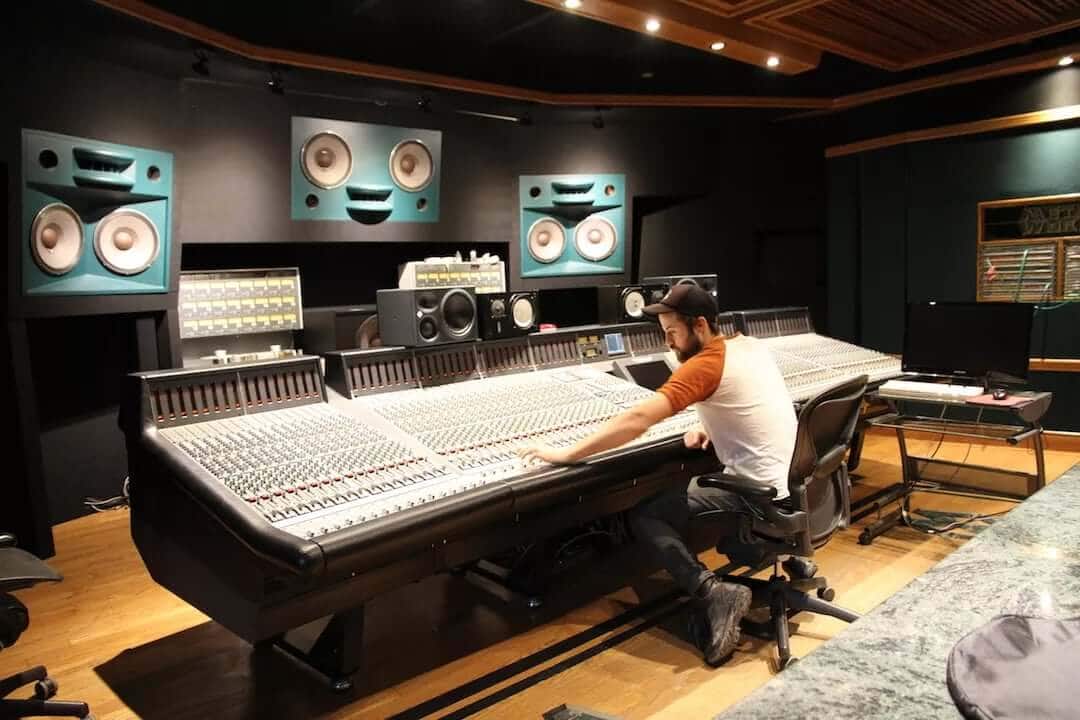 How to Figure Out Your Audio Engineering Rate