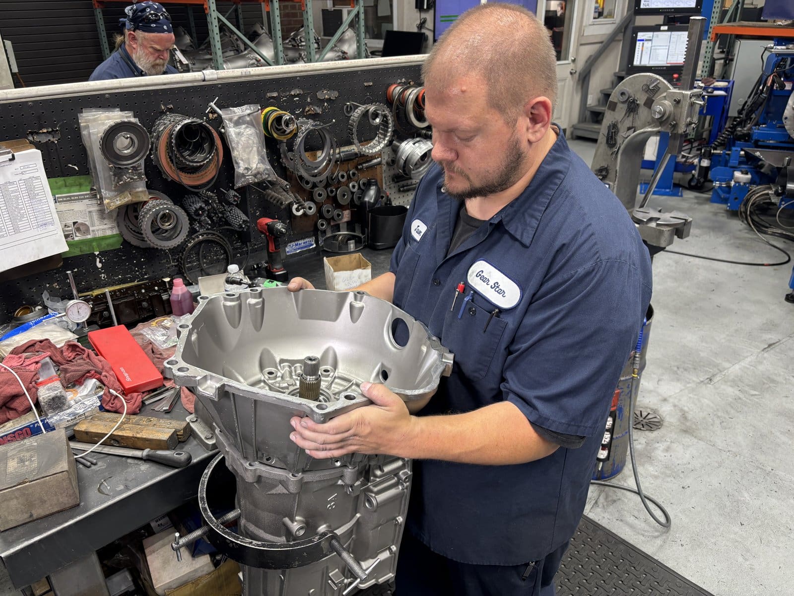 Gearstar builder Jason assembling a 6L80E transmission case