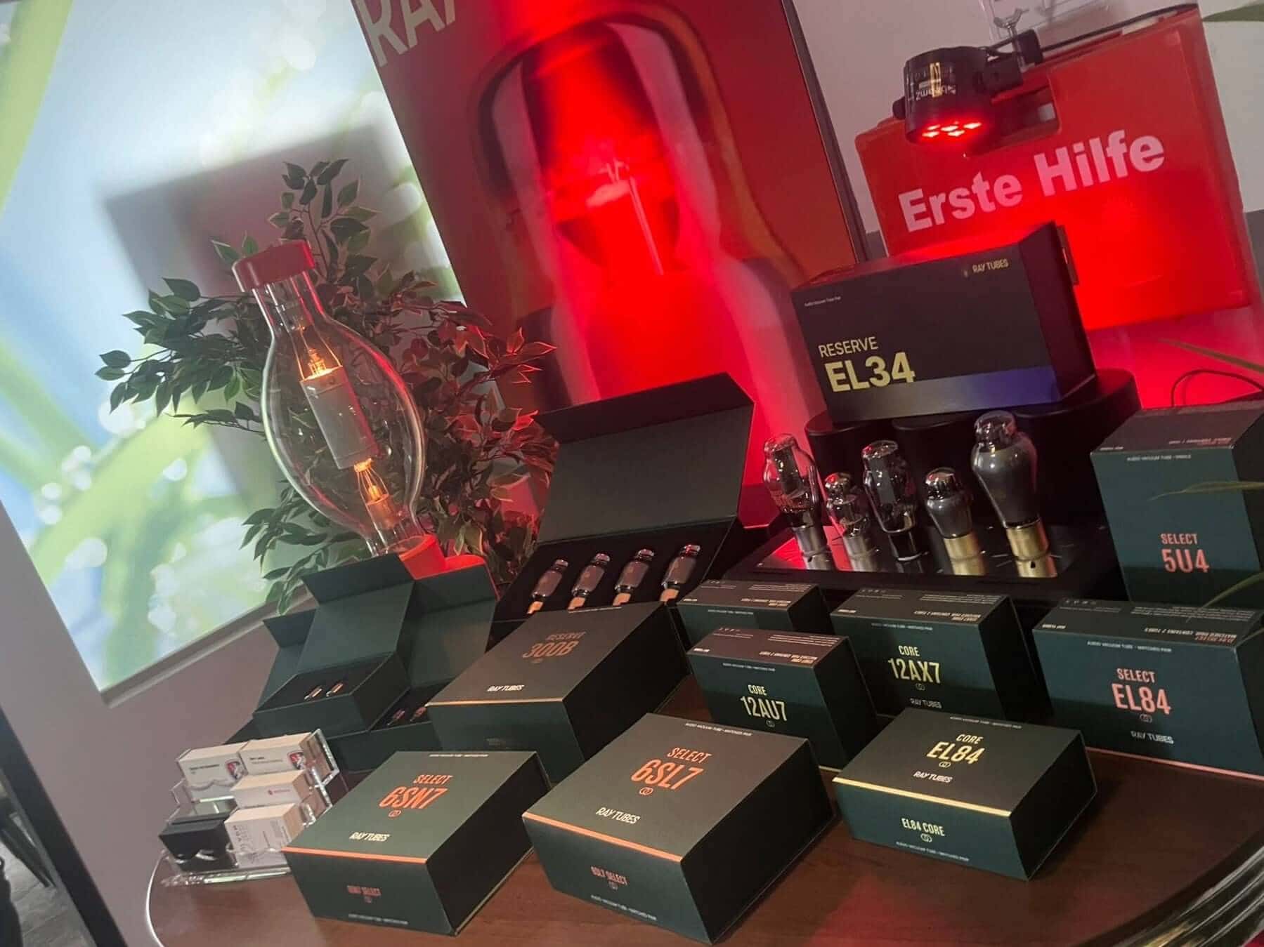 Ray Tubes Follows HIGH END to Vienna
