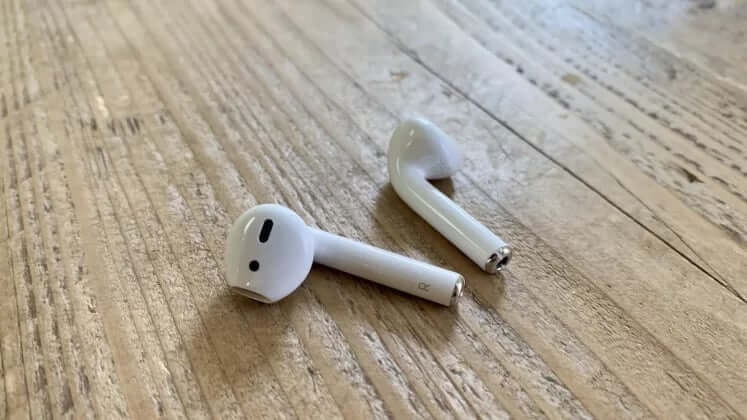 Apple AirPods (2019)