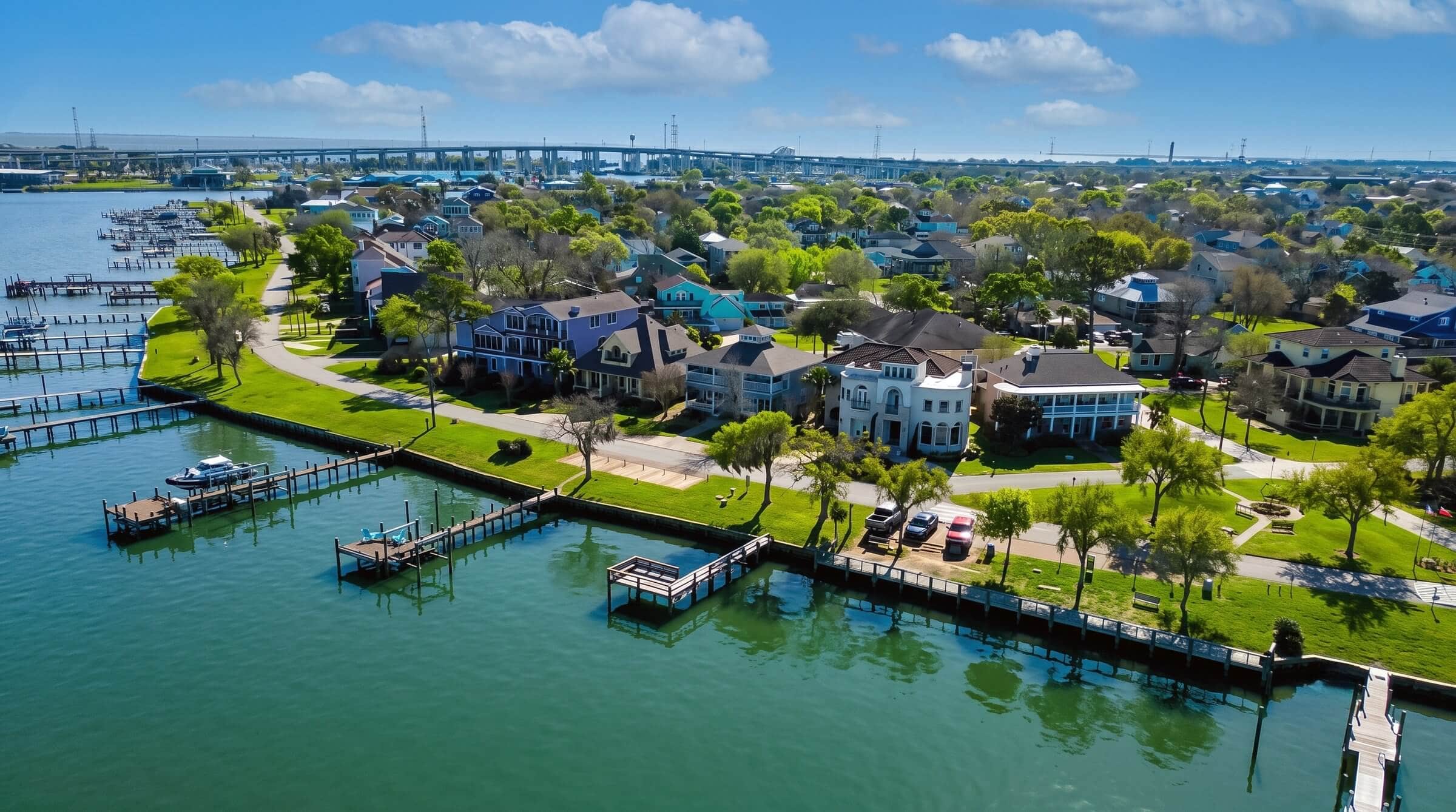 Clear Lake waterfront homes with private boat docks and seawalls in Bay Area Houston