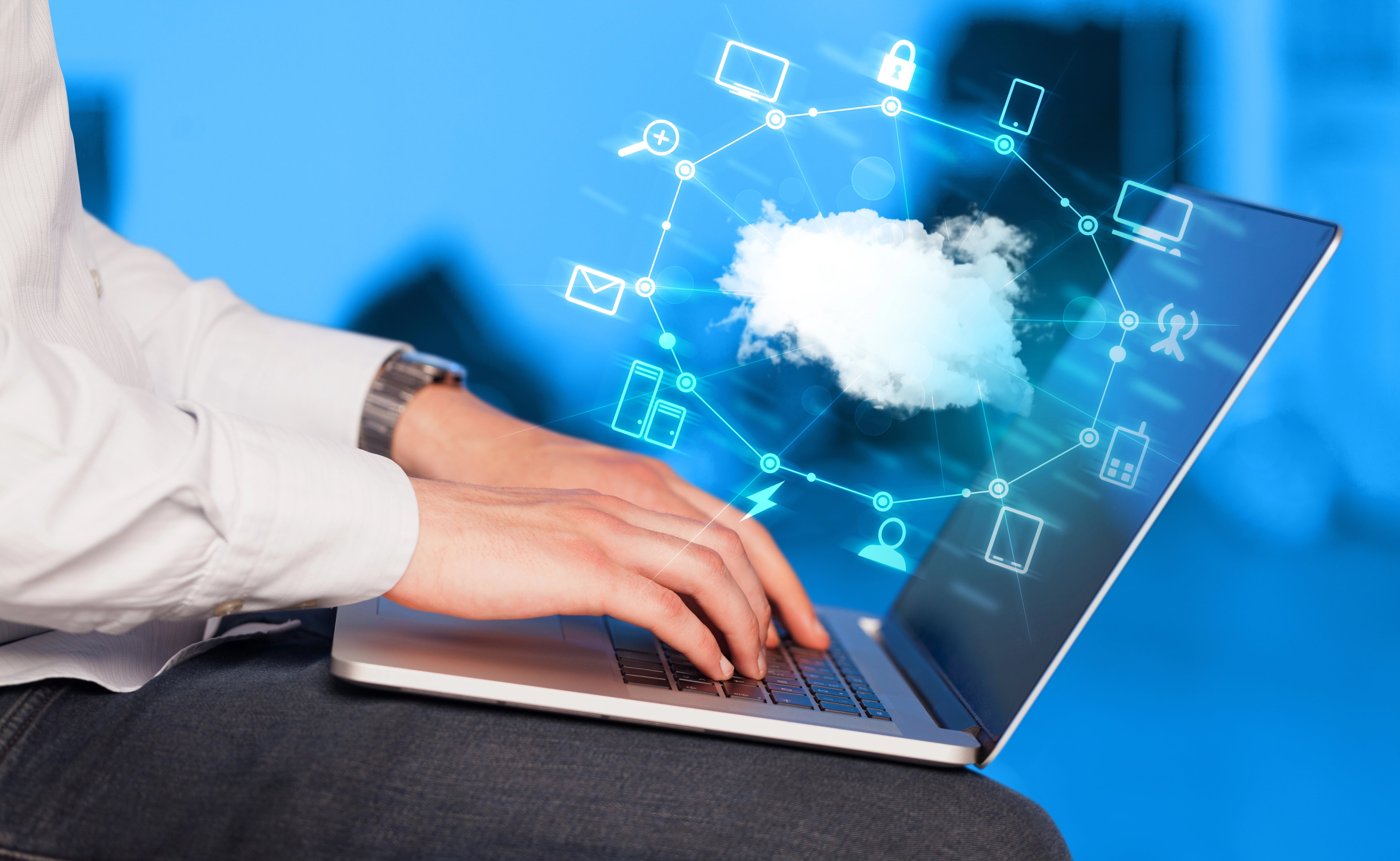 IT manager reviewing a business network setup for reliable cloud app access.