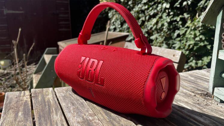 Best Outdoor Speakers in 2025: Top Picks for Your Patio, Picnic, and Garden