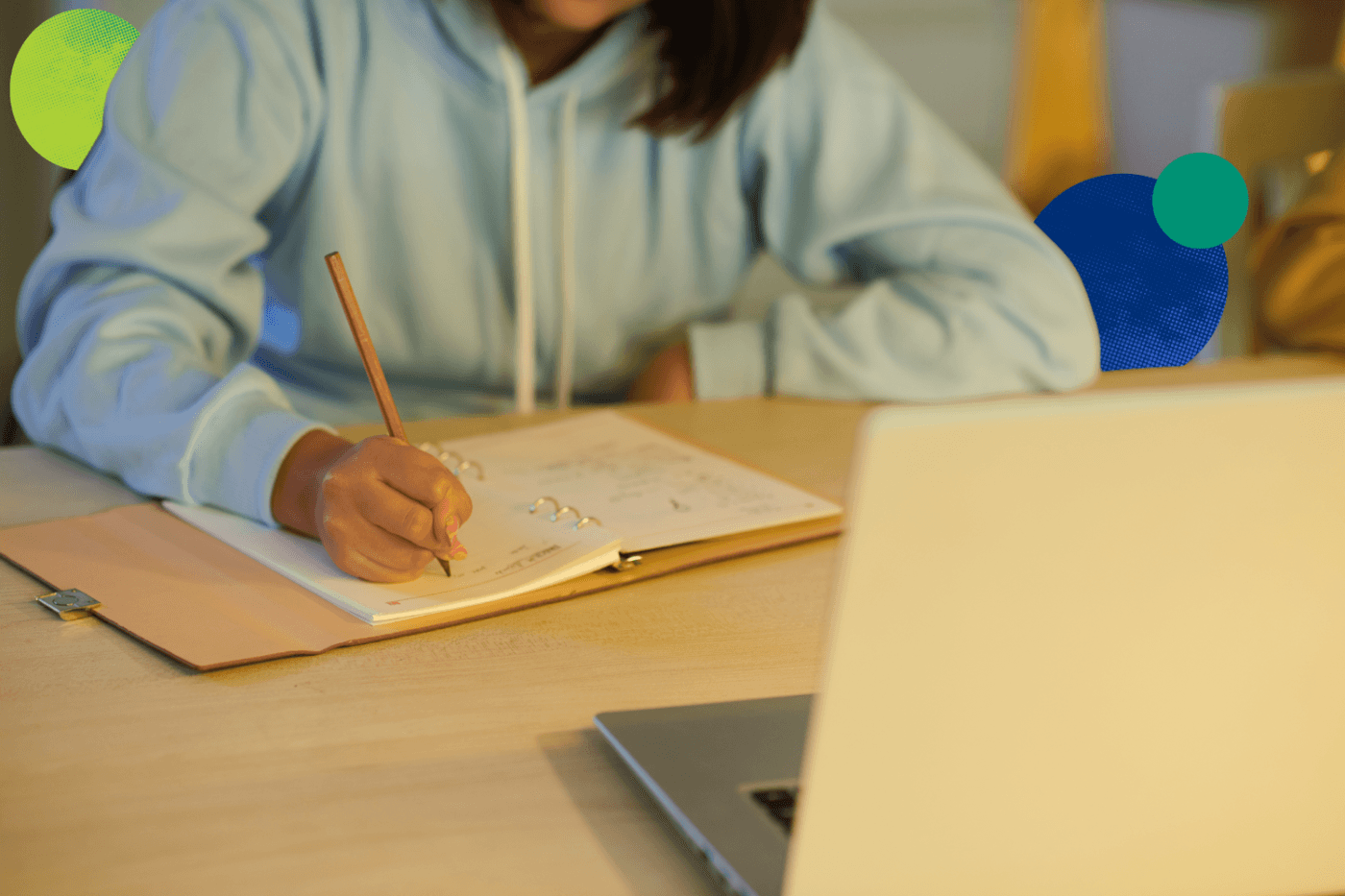 How to Write a College Application Essay (With Examples & Expert Tips)