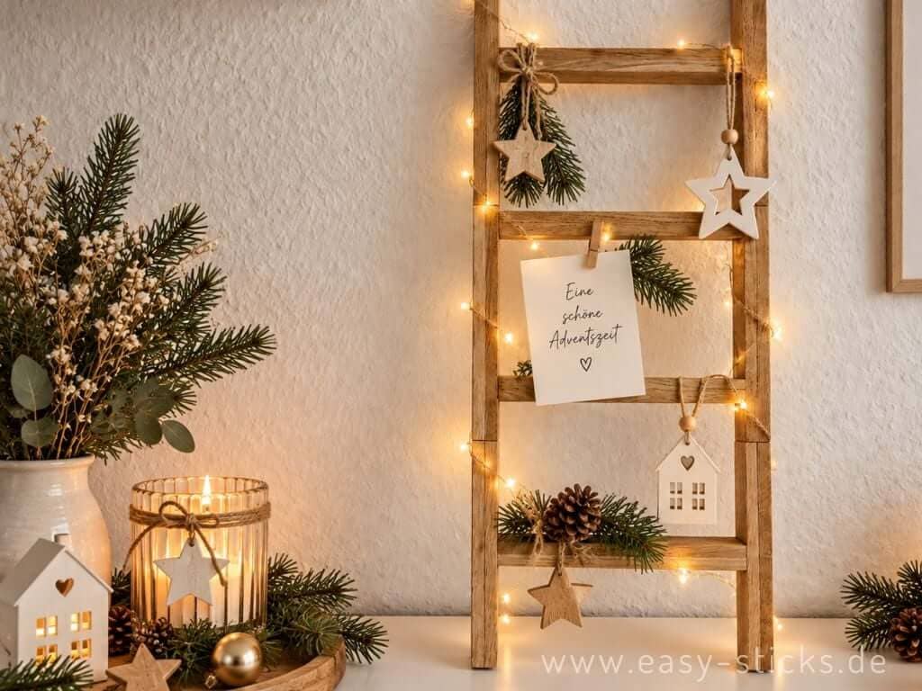 Holzleiter für den Advent dekoriert