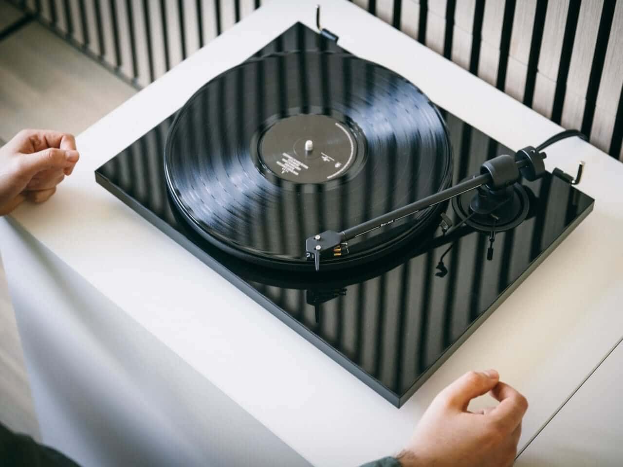 Pro-Ject E1.2 standard edition showing platter and tonearm