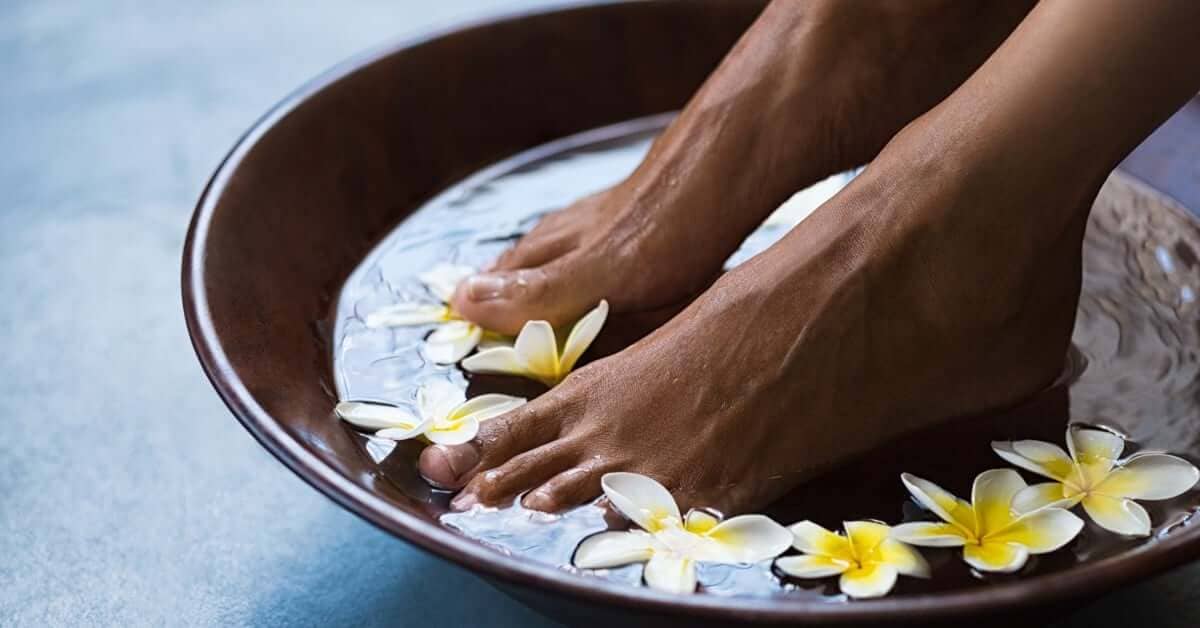 Benefits of Offering Spa Pedicures to Salon Clients