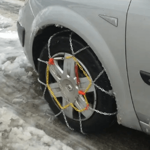 Chaînes à neige installées