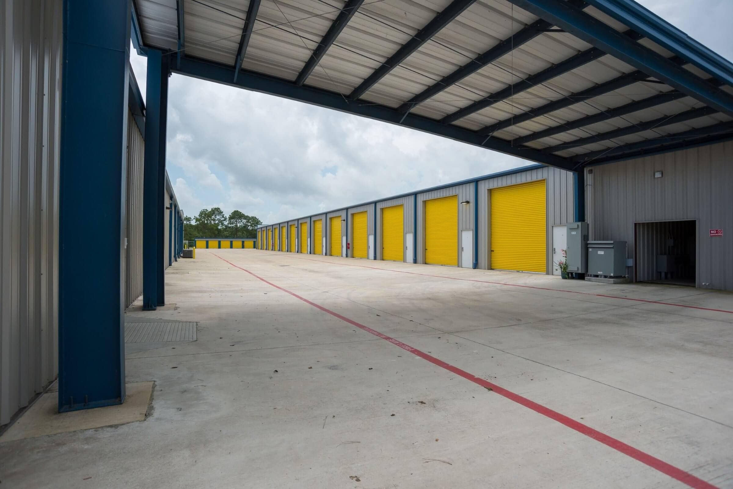 loading-dock-storage-facility-pasadena-tx