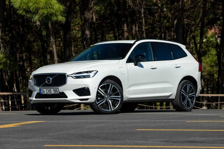 The Volvo XC60 Recharge: A Powerful Blend of Luxury, Efficiency, and Performance