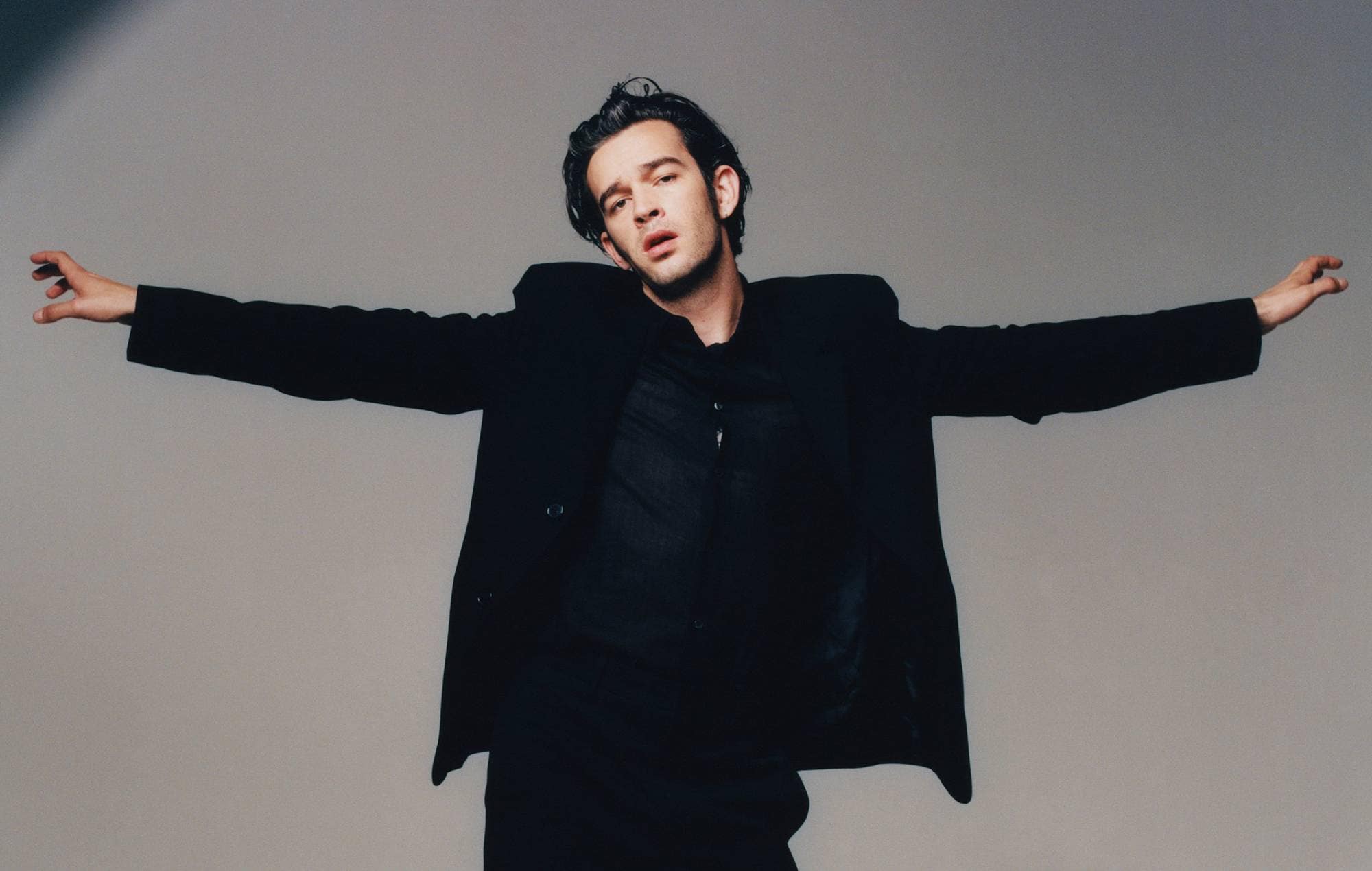The 1975’s Matty Healy Moved to Tears Watching His Favorite Artist James Taylor Live