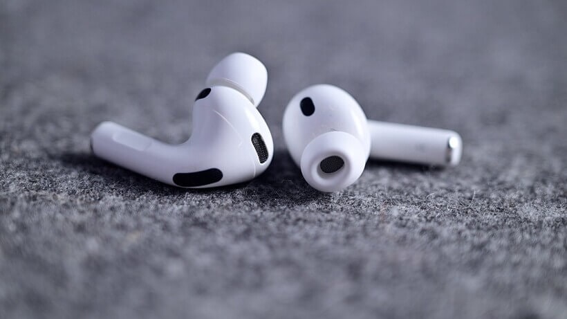 Apple’s AirPods with Cameras Expected in 2027: What to Know