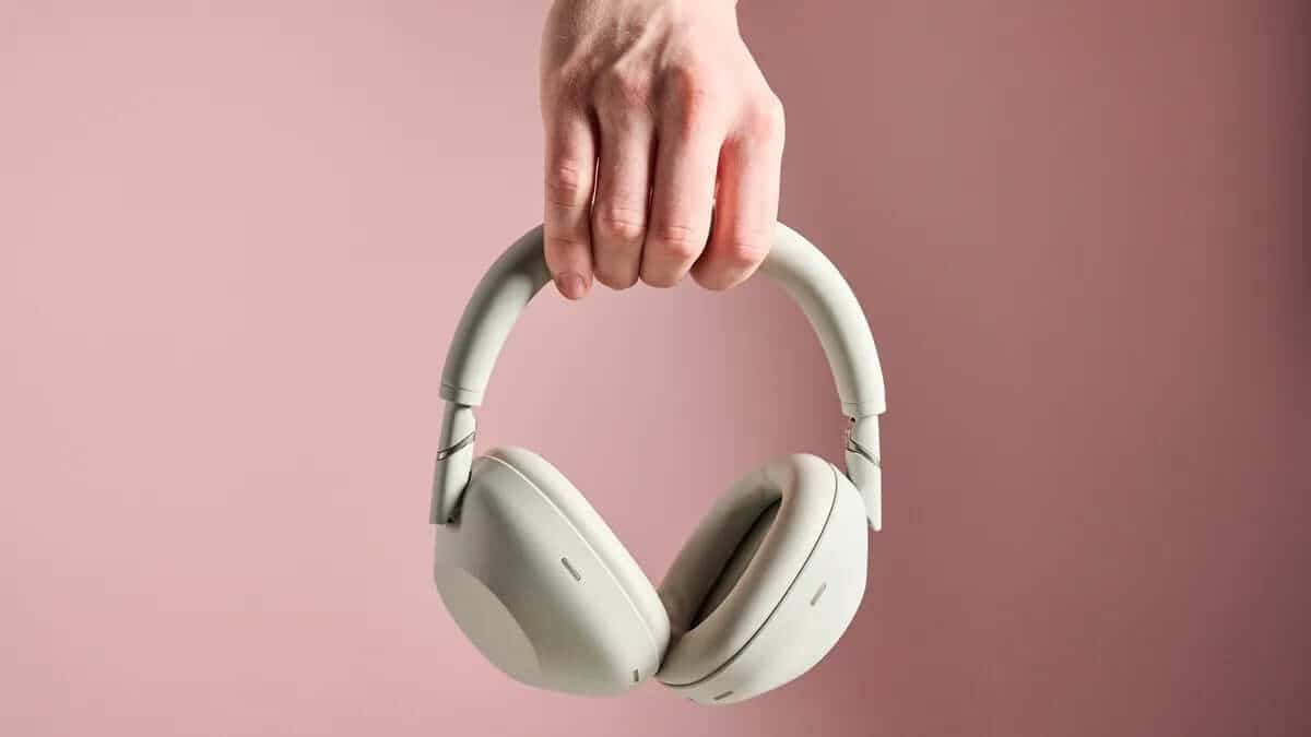Sony WH-1000XM6 vs Bose QuietComfort Ultra