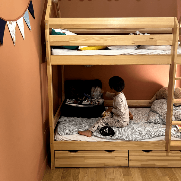 Hideaway Duffel is so organized that even your child can find their own clothes