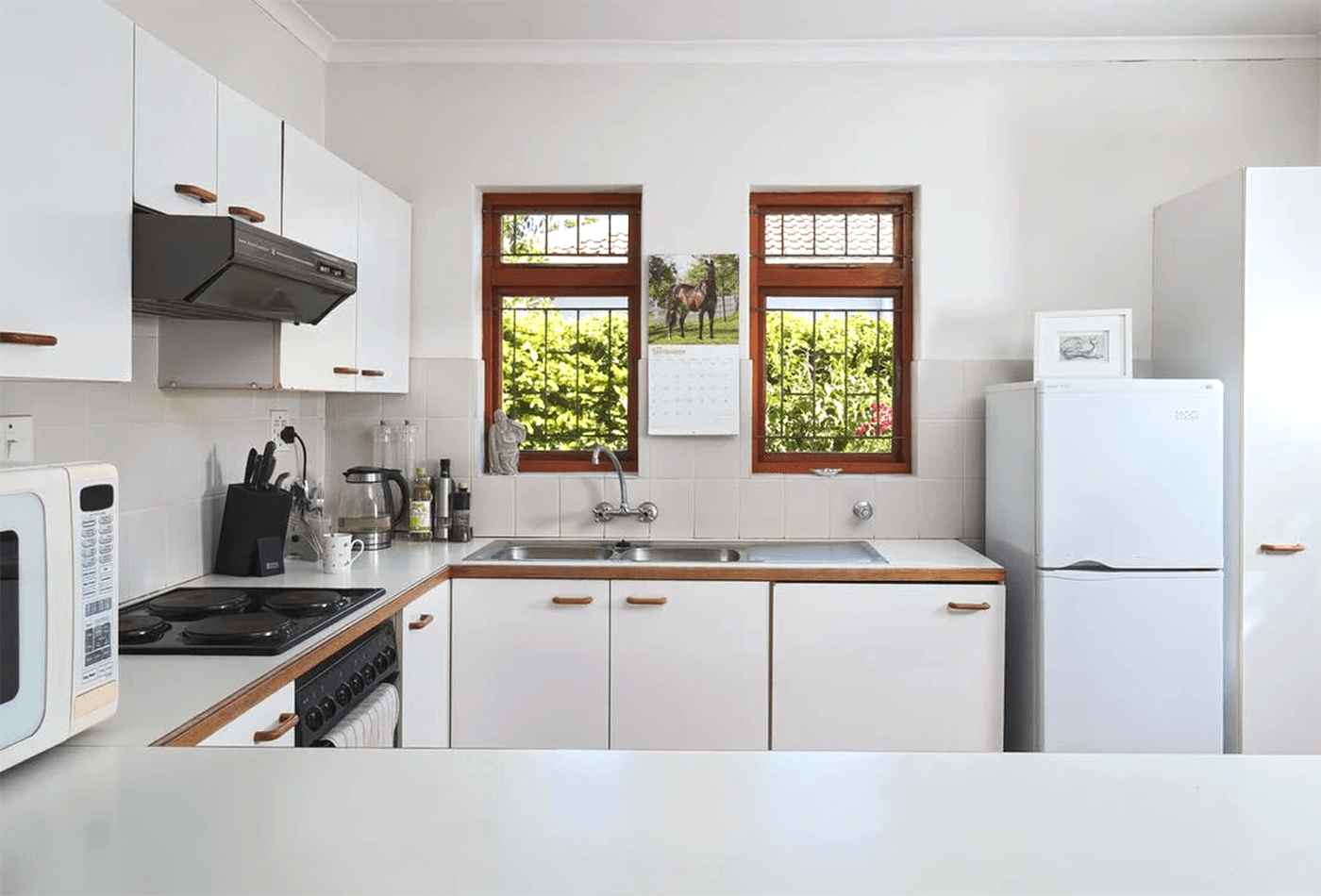 Vintage Kitchen Gives You A Rustic Experience | Get Yours