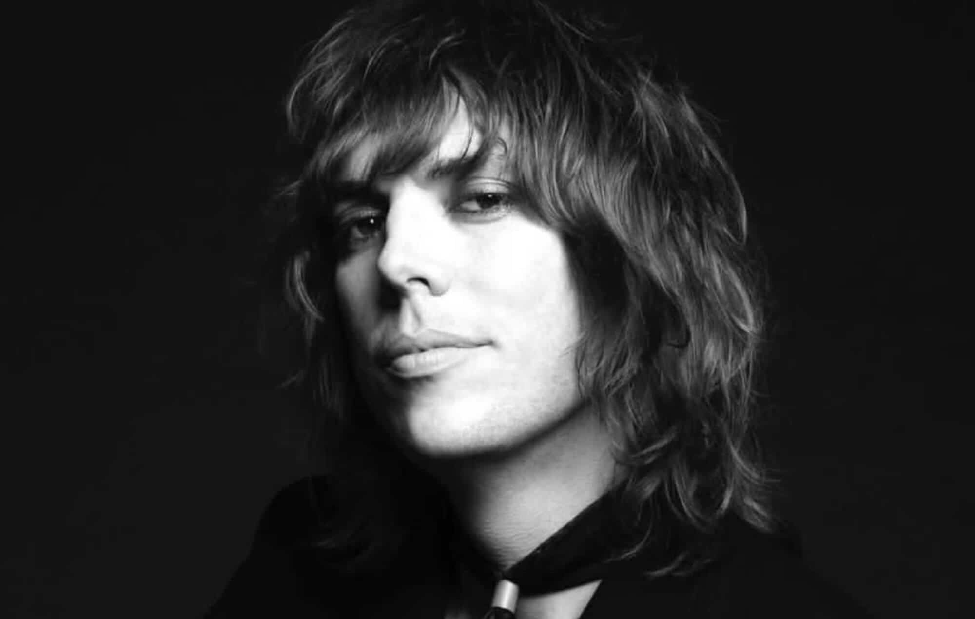 Luke Spiller’s Stripped-Back, Mournful Cover of Slade’s ‘Merry Xmas Everybody’