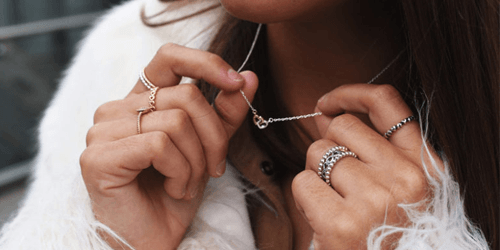 How to match your jewellery & outfits: A guide to metal tones