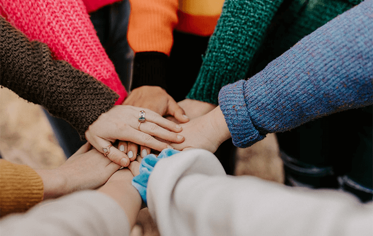 The Impact of Crowdfunding on Digital Marketplace Platforms