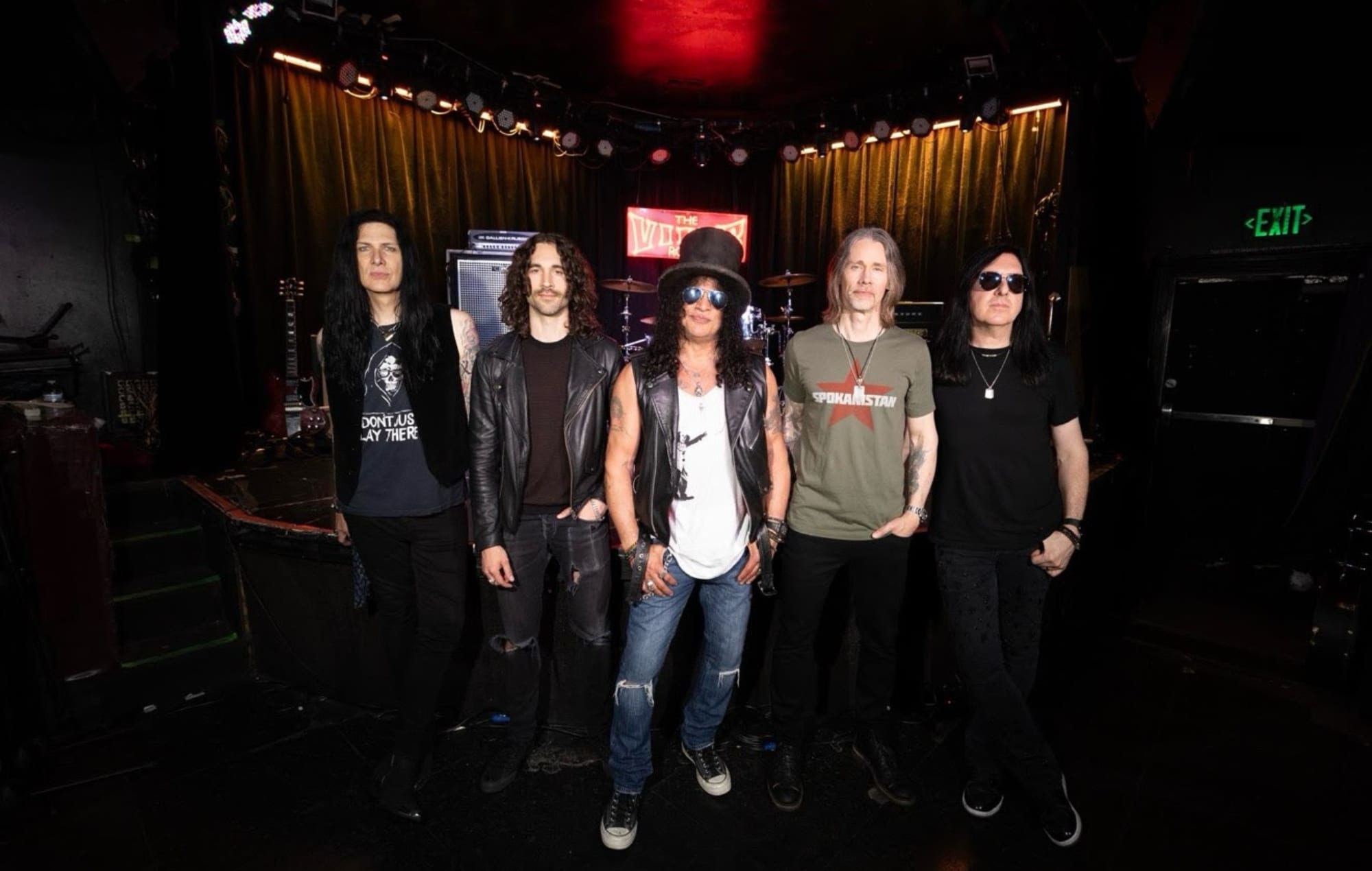 Slash featuring Myles Kennedy and The Conspirators performing together